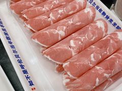 手工切制大刀肉-楼外楼肥羊木炭火锅居(乐群街店)
