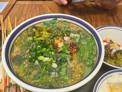 -云阿蛮云南生烫牛肉米线(奉贤路店)