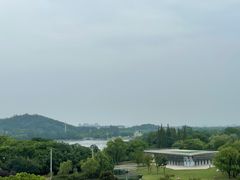 -上海佘山世茂艾美酒店
