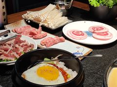 -七甲山烤肉(长白山奇石山珍根艺一条街店)