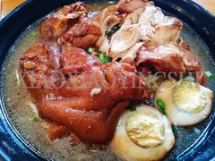 -花溪巷牛肉粉(泉城路店)