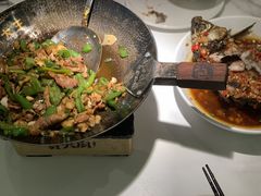 -费大厨辣椒炒肉(高铁吾悦广场店)