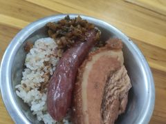 -梁阿婆廿年老牌扣肉糯米饭