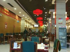大堂-满旗楼 北京烤鸭·涮羊肉火锅(武昌店)