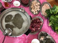 -五洞培记山庄·鲜牛肉火锅