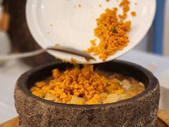 石锅海胆豆腐-品海楼·大连海胆锅贴馆(东港店)