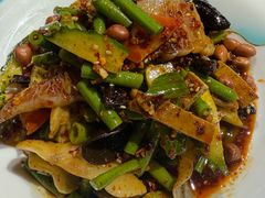 王牌素拼-三宽猪蹄(统一广场店)