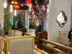 -万重锦·人文川菜馆(骡马市店)