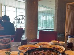 -粤尚腾香居中餐厅(首都机场希尔顿店)