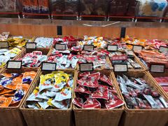 -来伊份(制造局路店)