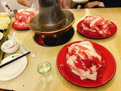 -洞庭洲·防空洞火锅·烧烤·铜锅涮肉(新百广场店)