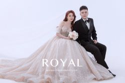 点击看大图 -挪娅婚纱摄影皇家会所