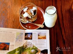 -ROAST coffee & eatery