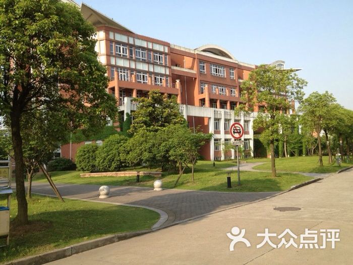 中国计量大学图书馆图片