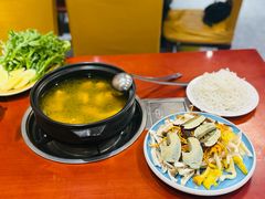 -菌之家·专业纯野生菌火锅·特色炒菌