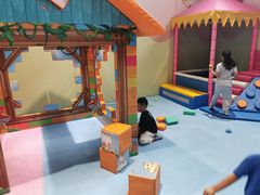 -蒙特利亲子乐园