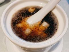 川贝雪梨炖桃胶-湖庭壹品鸭王·传统北京烤鸭·别墅私房菜·庭院宵夜(江宁店)