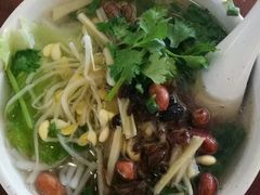 抱罗粉-海口骑楼小吃街