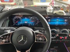 -上海星瀚奔驰4S店(长寿路店)