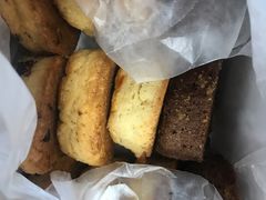 -SKROLL卡特司库·蛋糕定制·生吐司·司康(古北程家桥店)