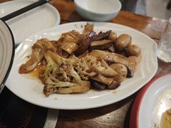 -老鼎万春卤菜(五代传承创始老店)