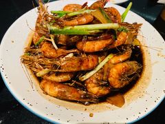 油爆基围虾-老头儿油爆虾·知味杭州(爱琴海购物中心)