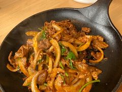 -关东小磨东北菜(上海长风大悦城店)