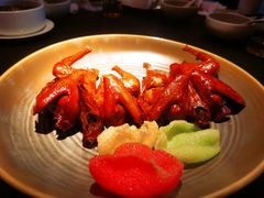 蝴蝶里招牌乳鸽-蝴蝶里·粤菜·点心(龙湖天街&滨江店)