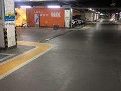 -万象城-停车场