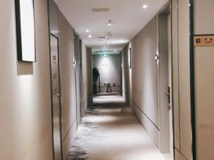 -汉庭优佳酒店(深圳宝安万达广场店)