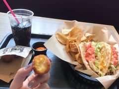-Taco Bell 塔可贝尔(东方明珠店)