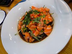 捞汁三文鱼-小郭私房菜·海肠捞饭店(学士街店)