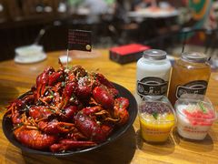-巴厘龙虾·榜首油焖大虾(音乐学院·沿江酒馆店)