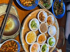 -包整·丝娃娃(一览甲秀楼风景店)