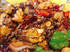 招牌耗儿鱼-休记光头香辣蟹干锅店(衣冠庙店)