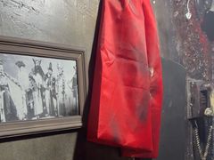 -荒岛实景沉浸密室(江汉路1店)