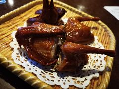 红烧乳鸽-粤赏点(越秀城市广场店)