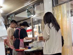 -建国蚵煎蚵面