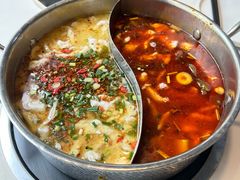 -德林酸菜鱼火锅(南丹店)