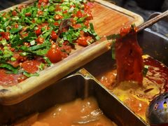 绝代双椒小嫩牛-热火朝天鲜切牛肉火锅(南强街巷店)