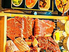 -铭牛烧肉·和牛海鲜自助(高新月牙湖店)