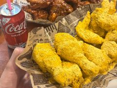 -BHC炸鸡(明洞总店)