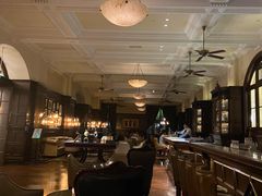 -LONG BAR 廊吧(外滩华尔道夫酒店)