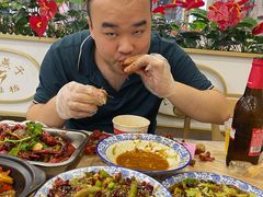 -江城燕子大排档(江汉路步行街店)