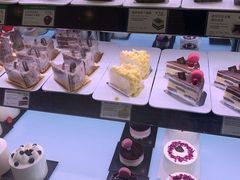 -巴黎贝甜(大宁国际商业广场店)