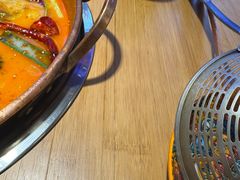 -洱火云南酸菜牛肉火锅(石景山当代商城店)