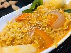 炒拉面年糕-意成料理
