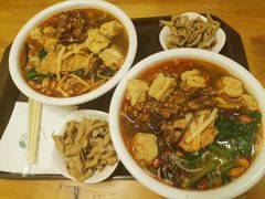 -水平有限螺蛳粉(宏达大厦店)