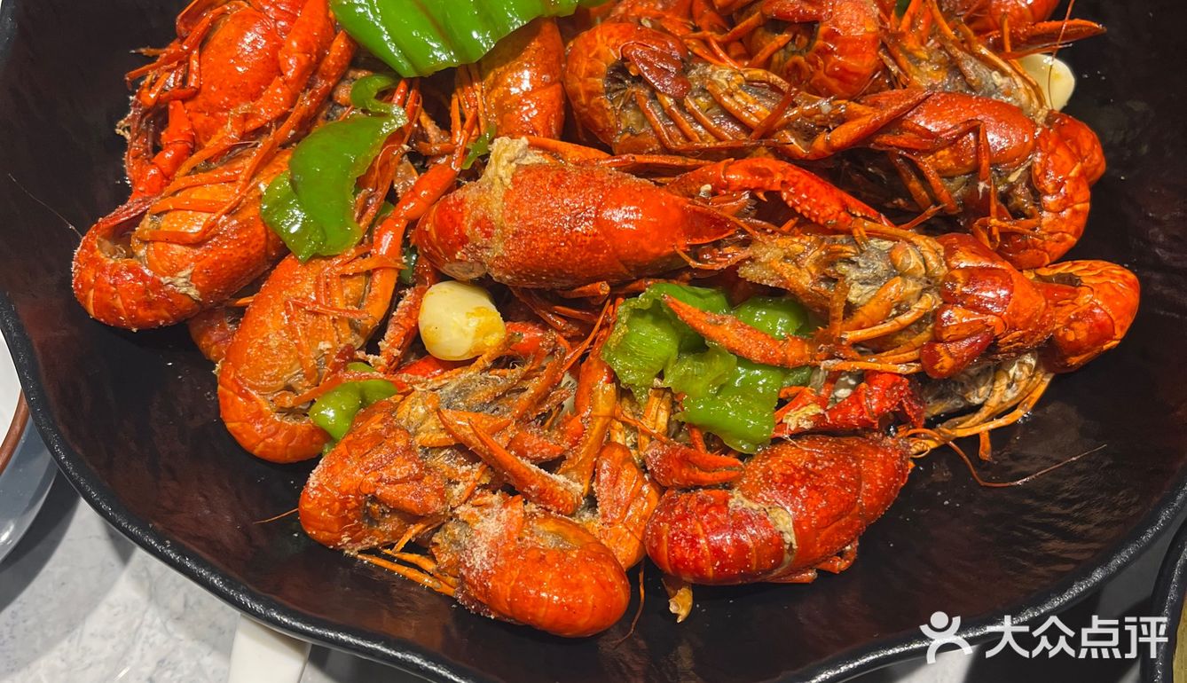 上海饭店这么卷吗？饭店竟然可以唱歌🎤！
