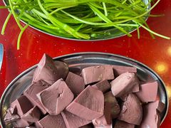 -老石黑山羊毛驴肉火锅(金凯广场店)